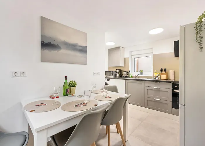 Sali Homes Ziegeleihaus アパート *